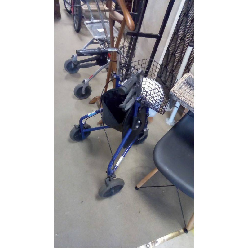 DEAMBULATEUR PLIANT 3 ROUES