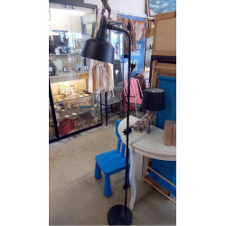 LAMPADAIRE NOIR