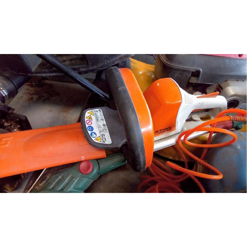 TAILLE HAIE ÉLECTRIQUE STIHL