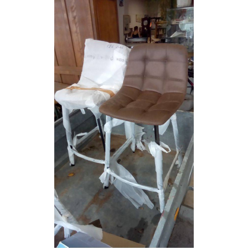 LOT DE 3 TABOURETS DE BAR 4 PIEDS