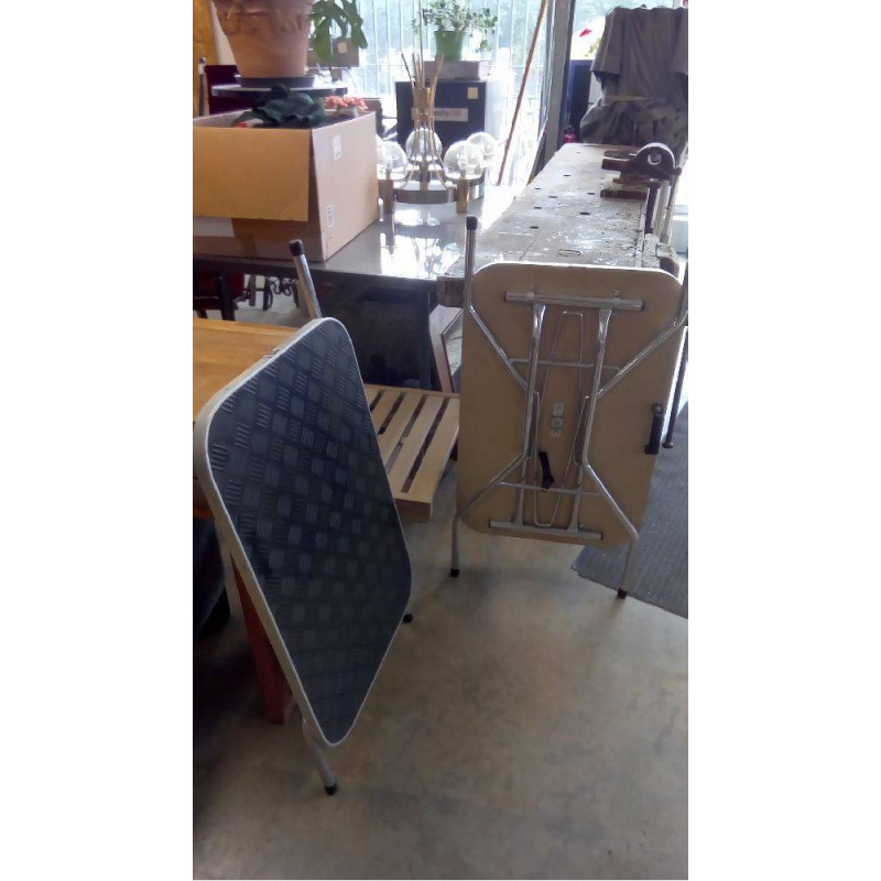 TABLE PLIANTE ATELIER AVEC PLATEAU CAOUTCHOUC
